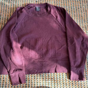 Cropped Nike Dri-Fit Sweatshirt